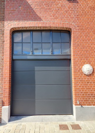 Landelijke garage poort Kemmel Heuvelland